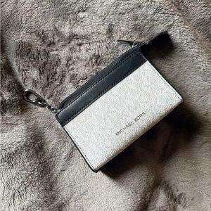 Michael Kors Card Holder/Coin Pouch